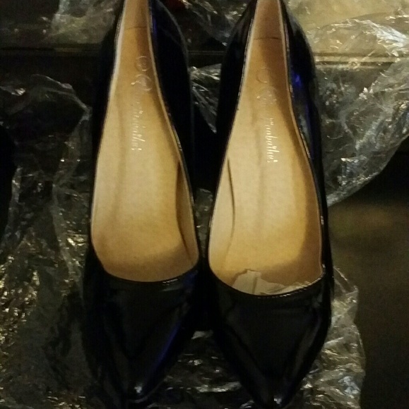 Shoes - Picture 1 of 5